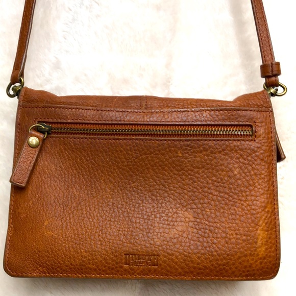 Duluth Trading Lifetime Leather Crossbody Wallet Cognac - Picture 7 of 12